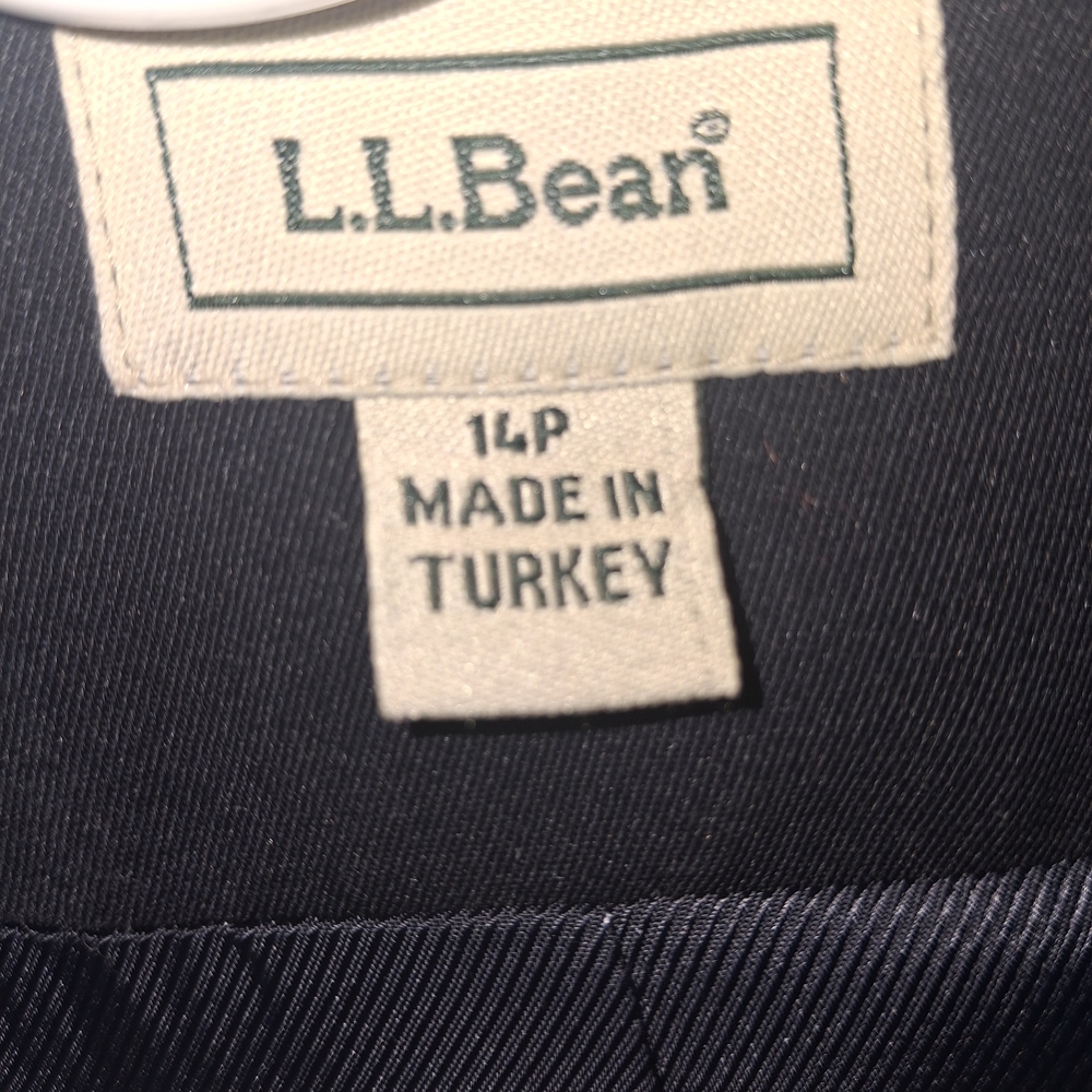L.L. Bean Dark Blue Women's Blazer with Gold Accents - Picture 2 of 8